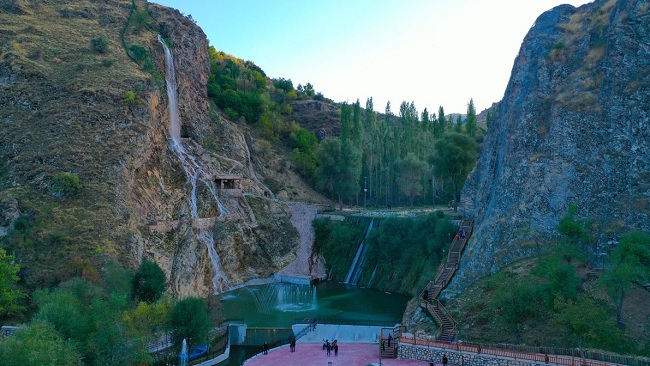 Bezirgan Şelalesi